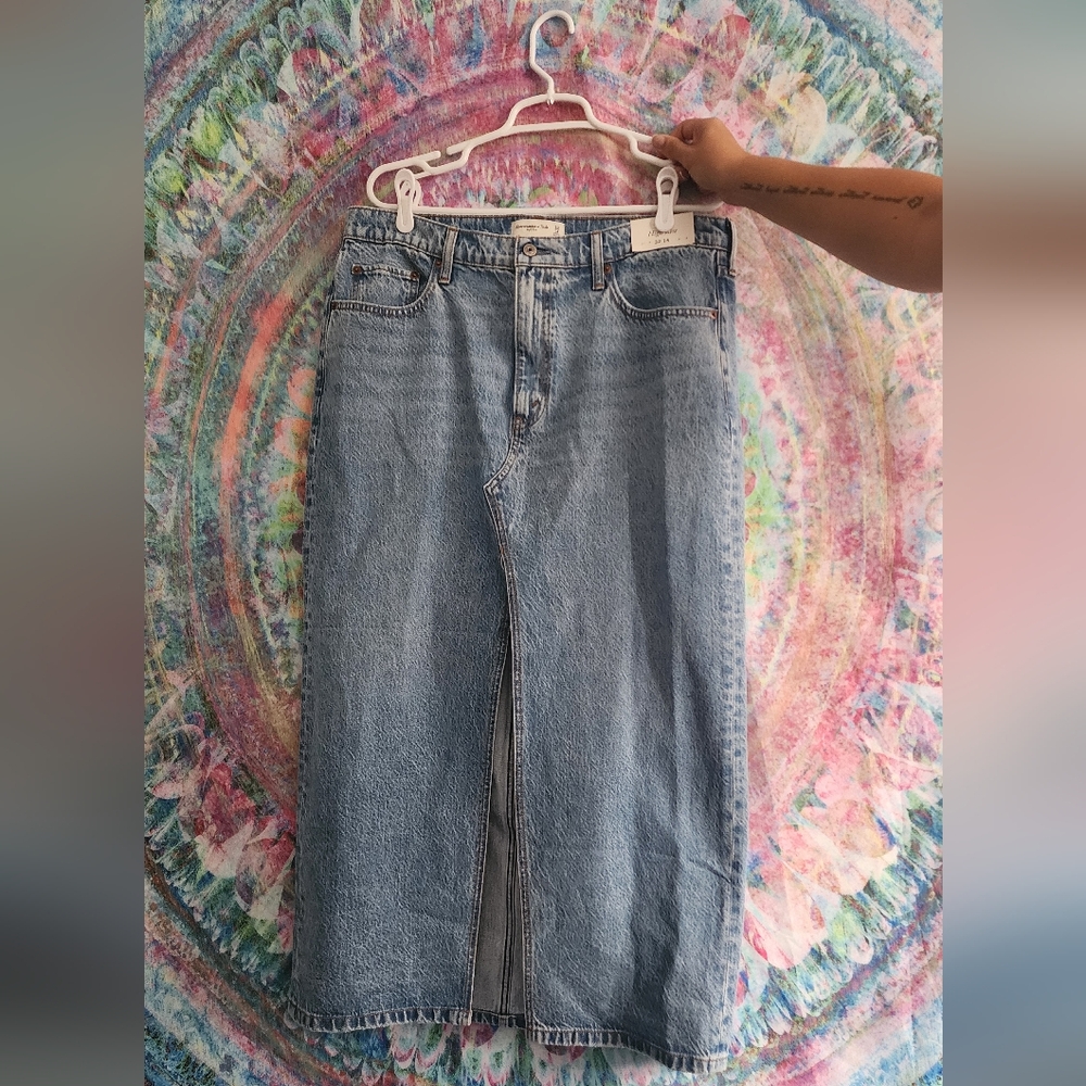 Abercrombie & Fitch Denim Midi Skirt